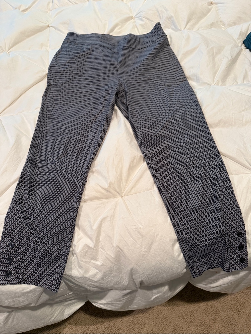 Chico's Navy Micro-Pattern Cropped Ankle Pants